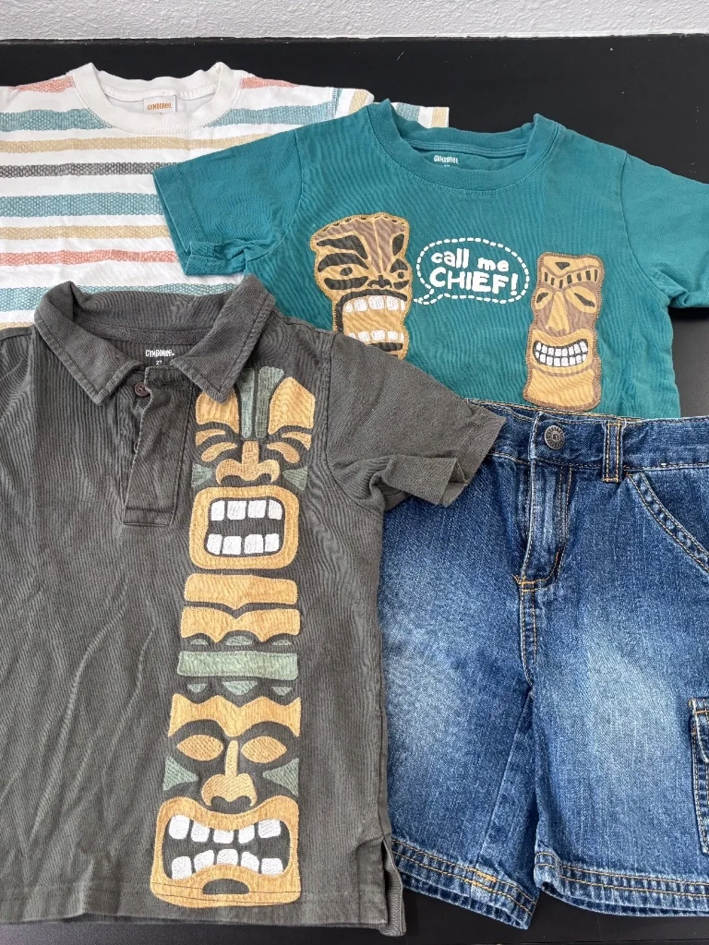 Gymboree boys 4 pc Island Tiki outfits 2T shorts and tees